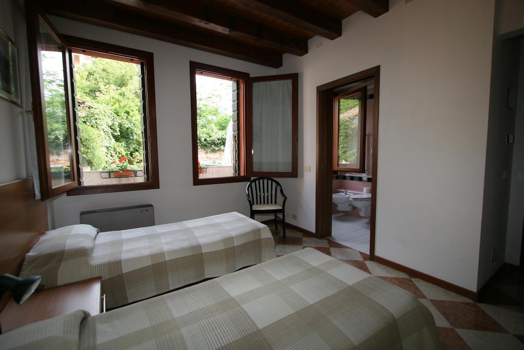 Cornarorooms Castelfranco Véneto Exterior foto
